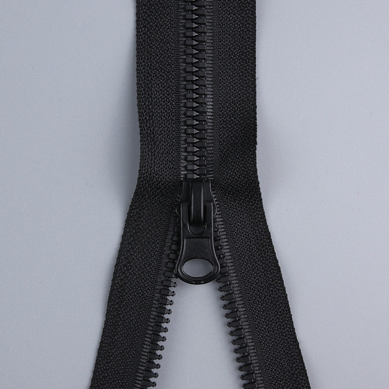 Delrin zipper